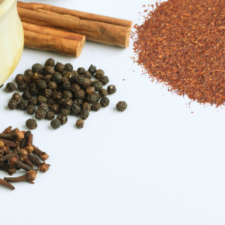 ORGANIC ROOIBOS STICKY CHAI